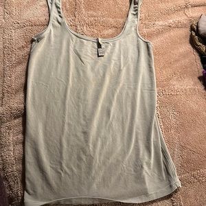 Women’s SKIMS Tank Top - Sz Large